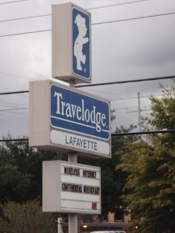 Travelodge By Wyndham Lafayette Esterno foto